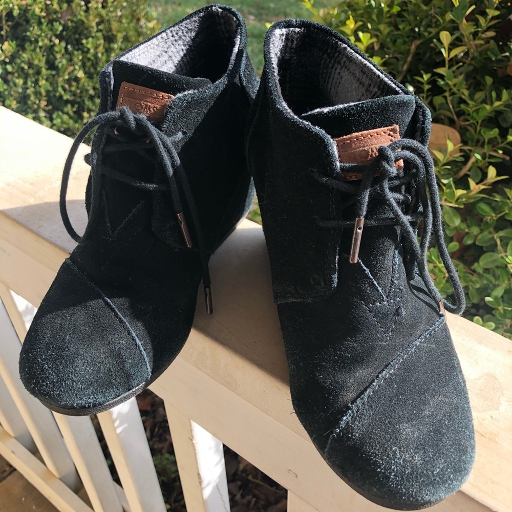 Suede Toms Booties Size 6